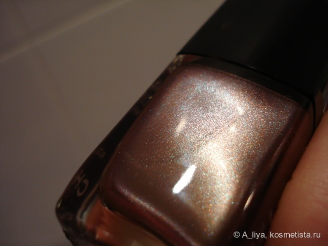 Chanel Le Vernis Nail Colour #757 Rose Fusion