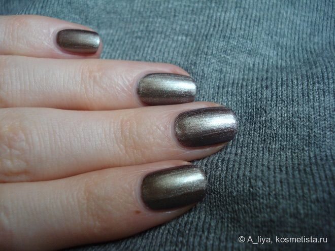 Chanel Le Vernis Nail Colour #757 Rose Fusion