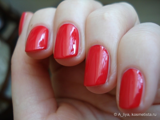 La petite Robe noire Guerlain Nail Colour # 003 Red Heels