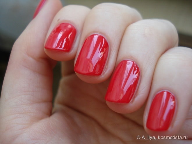 La petite Robe noire Guerlain Nail Colour # 003 Red Heels
