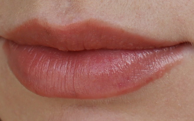 Chanel Rouge Coco Ultra Hydrating Lip Colour 404 Julia