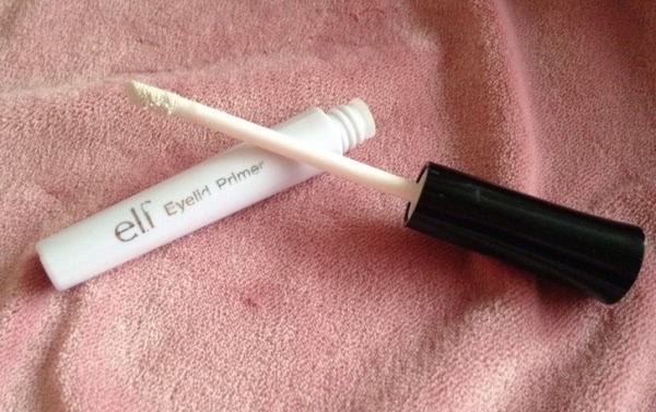 Сравнение баз под тени: E.l.f. Cosmetics Eyelid Primer в оттенке Pearl, Lumene Beauty Base Eyeshadow Primer и Make Up Factory Sensitive Eyeshadow Base