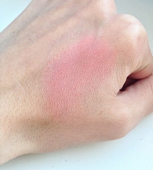Бюджетные находки уходящего сезона: Vivienne Sabo, Rimmel, Divage