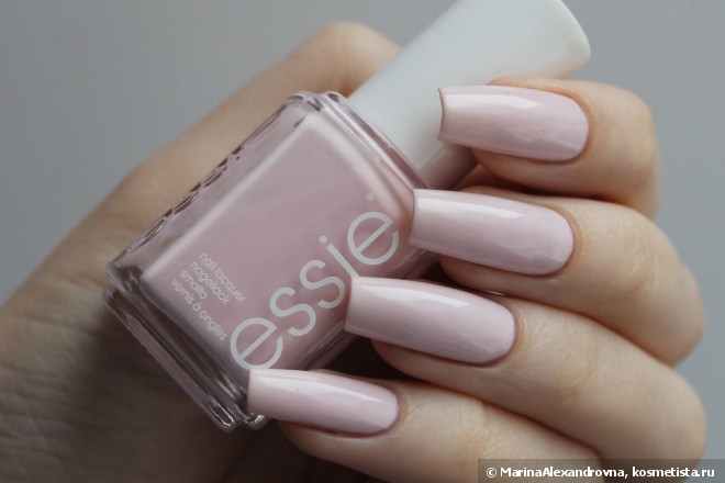 Нежный, скромный Essie Fiji