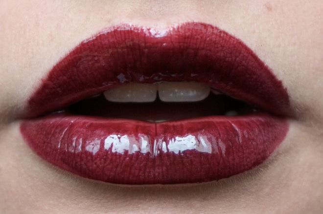 Прекрасный и ужасный Chanel Rouge Allure Extrait De Gloss 72 Controversy