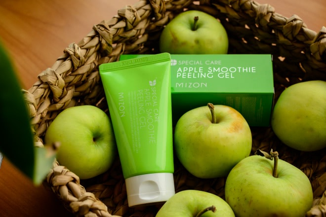 Мягкое отшелушивание с Mizon Apple Smoothie Peeling Gel