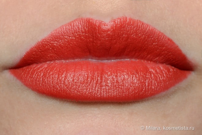 Осенняя, горячая, красная L'Oreal Paris The Collection Exclusive Eva's Pure Red