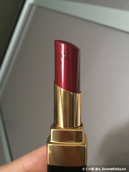 Моя истинная драгоценность Увлажняющая помада с блеском Chanel Rouge Coco Shine Hydrating Sheer Lipshine в оттенке 112 Temeraire. Chanel Les Automnales Fall 2015 Collection