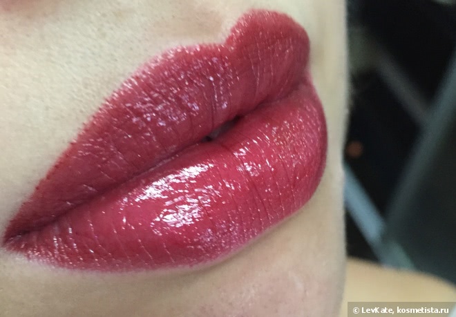 Моя истинная драгоценность Увлажняющая помада с блеском Chanel Rouge Coco Shine Hydrating Sheer Lipshine в оттенке 112 Temeraire. Chanel Les Automnales Fall 2015 Collection
