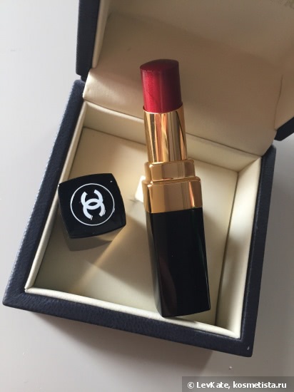 Моя истинная драгоценность Увлажняющая помада с блеском Chanel Rouge Coco Shine Hydrating Sheer Lipshine в оттенке 112 Temeraire. Chanel Les Automnales Fall 2015 Collection