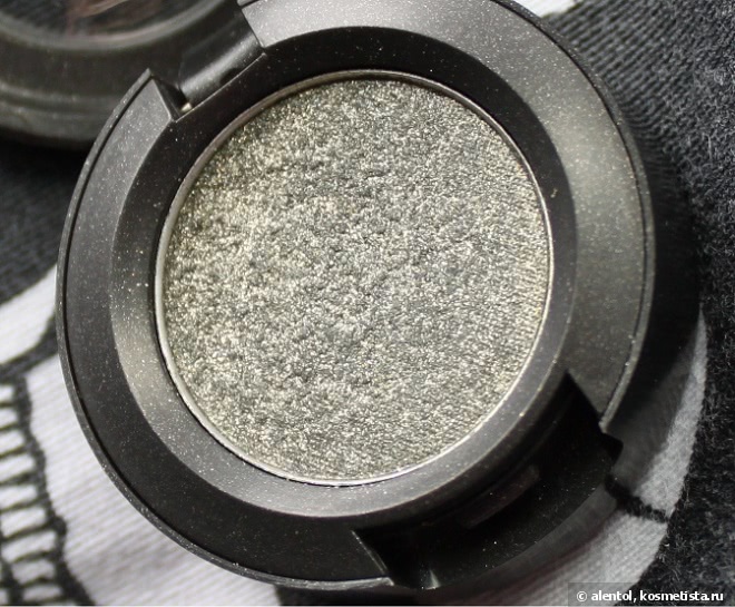 MAC Eye shadow Greensmoke