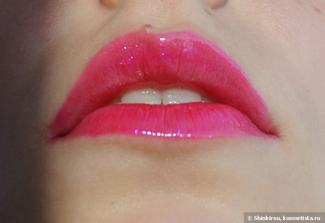 Блеск для губ Max Factor Colour Elixir Lip Gloss в оттенке № 55 Dazzling Fuchsia