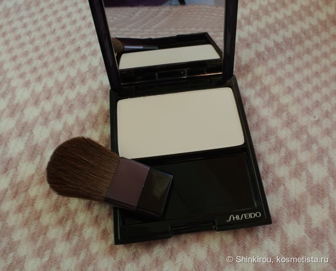 Лунный свет. Shiseido Luminizing Satin Face Color WT905