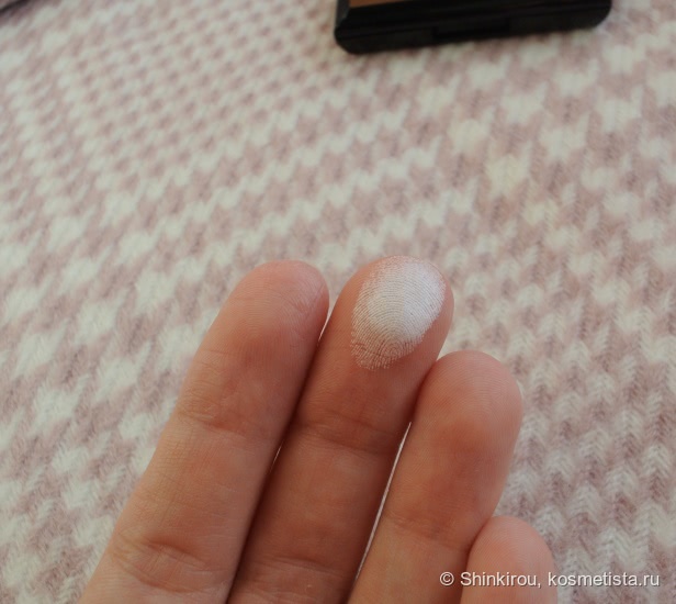 Лунный свет. Shiseido Luminizing Satin Face Color WT905
