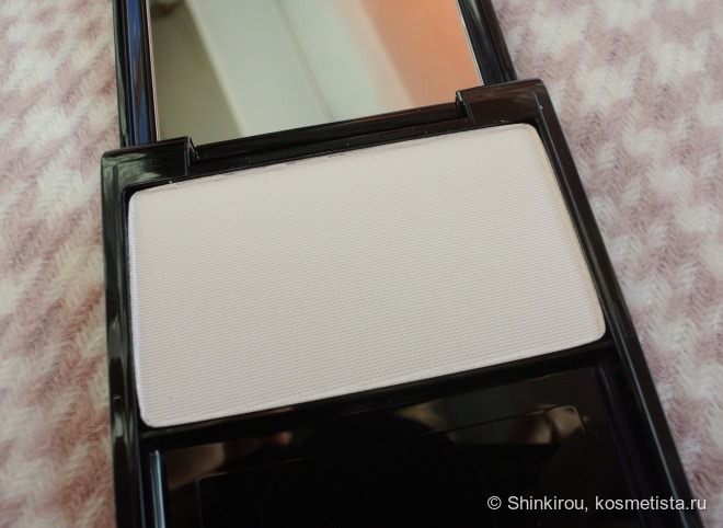Лунный свет. Shiseido Luminizing Satin Face Color WT905