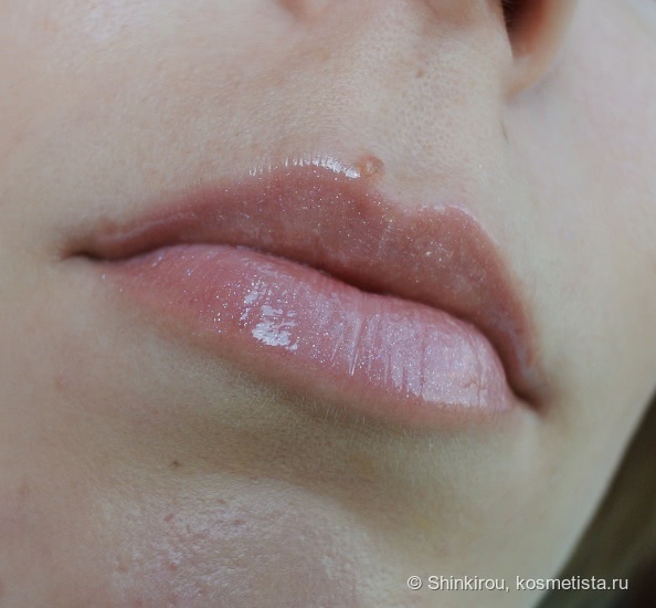 Блеск для губ Dior Addict Ultra Gloss Sensational Mirror Shine Hydra-Plumping Volume № 267 So Real