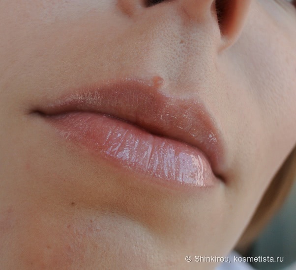 Блеск для губ Dior Addict Ultra Gloss Sensational Mirror Shine Hydra-Plumping Volume № 267 So Real