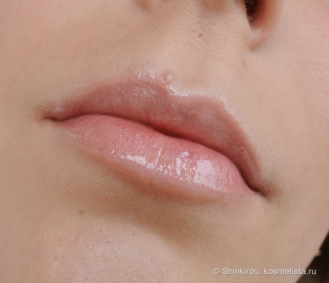 Блеск для губ Dior Addict Ultra Gloss Sensational Mirror Shine Hydra-Plumping Volume № 267 So Real