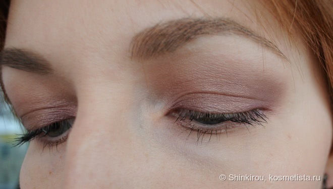 Палетка теней Oriflame Giordani Gold Eye Shadow Quad в оттенке 32077 Radiant Plum