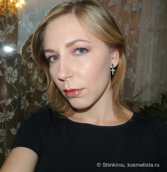 Палетка теней Oriflame Giordani Gold Eye Shadow Quad в оттенке 32077 Radiant Plum