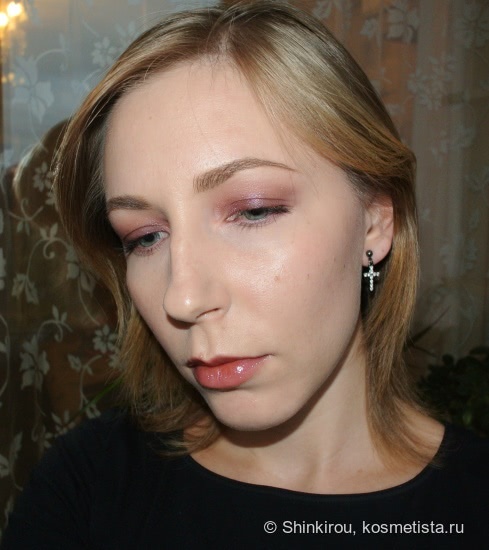 Палетка теней Oriflame Giordani Gold Eye Shadow Quad в оттенке 32077 Radiant Plum