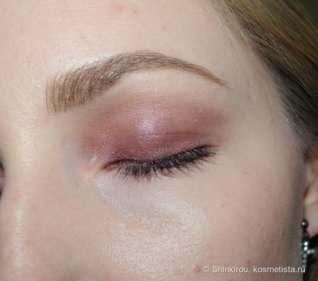 Палетка теней Oriflame Giordani Gold Eye Shadow Quad в оттенке 32077 Radiant Plum