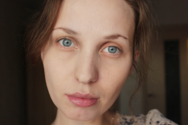 Такая нежная и незаметная Givenchy Givenchy Le Prisme Visage Mat Soft Compact Face Powder 83 Peach Plumetis