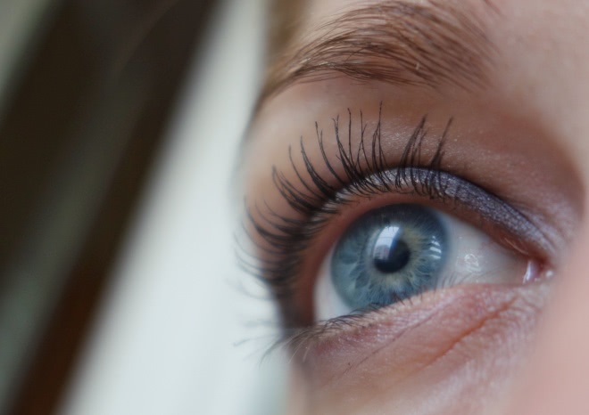 Nars Larger Than Life Volumizing Mascara (color black)