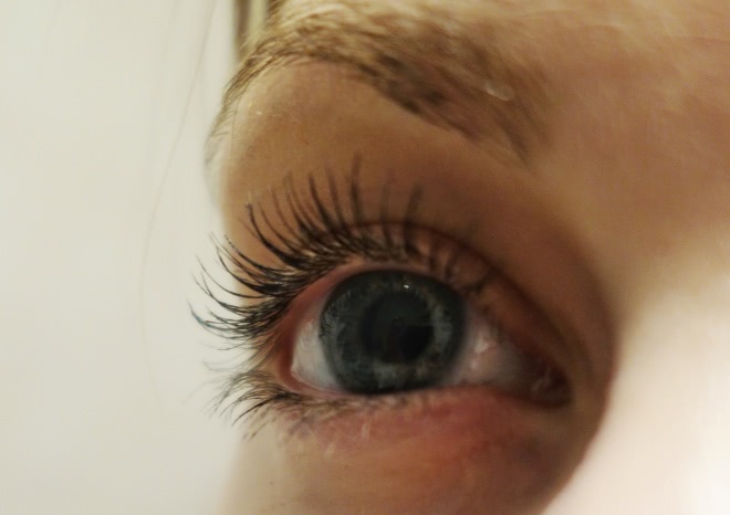 Nars Larger Than Life Volumizing Mascara (color black)