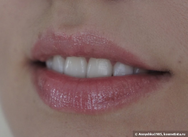 Не сложилось с Chanel Levres Scintillantes Glossimer Brilliant Extreme, в оттенке #161