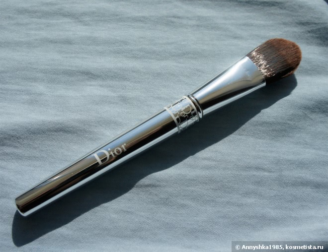 Серебристые Красавицы. Dior Backstage Makeup Brushes