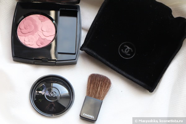 День Всех влюбленных в Chanel Jardin De Chanel Blush Camelia Rose