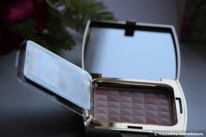 Missha Signature Dramatatic Sheer Finish Powder SPF 20