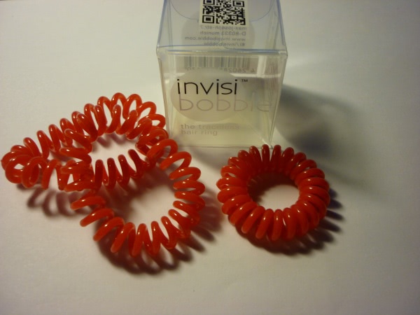 Резинка-браслет для волос InvisiBobble The Traceless Hair Ring Raspberry Red