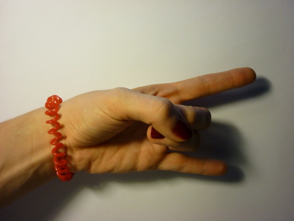 Резинка-браслет для волос InvisiBobble The Traceless Hair Ring Raspberry Red