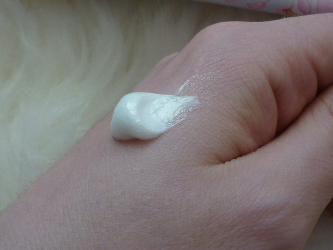 Enesti Rose Hip Oil Foaming Cleanser — Пенка для умывания с маслом шиповника