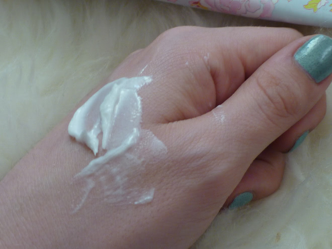 Enesti Rose Hip Oil Foaming Cleanser — Пенка для умывания с маслом шиповника