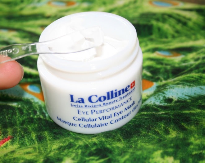 Глаза - зеркало души. Маски для ухода за ними La Colline Cellular Vital Eye Mask и Ainhoa Sensitive Eye Gel Mask