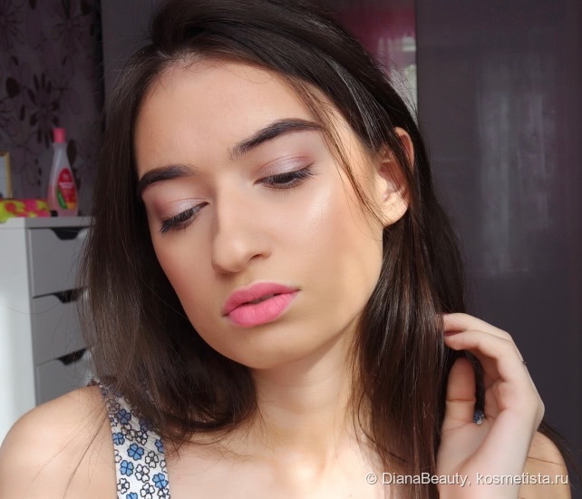 Ну разве она не прекрасна? Too Faced Chocolate Bon Bons Eyeshadow Palette