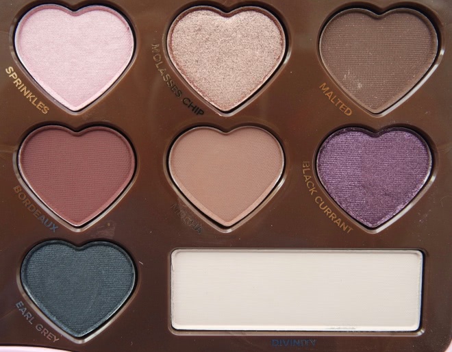 Ну разве она не прекрасна? Too Faced Chocolate Bon Bons Eyeshadow Palette