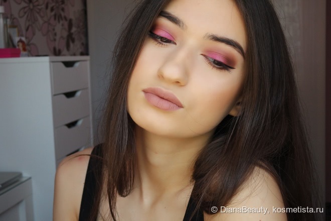 Ну разве она не прекрасна? Too Faced Chocolate Bon Bons Eyeshadow Palette