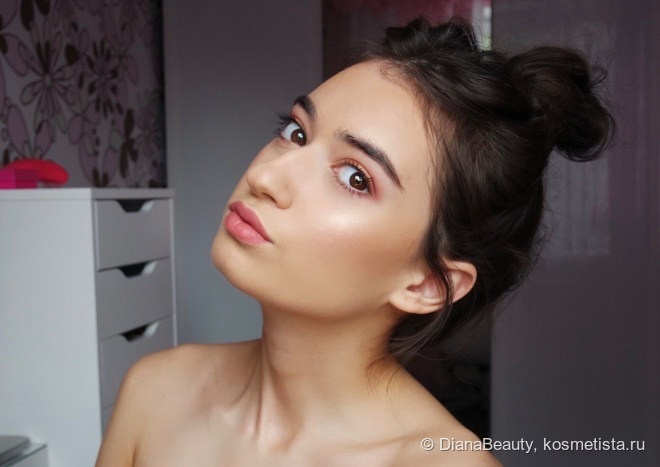 Becca x Jaclyn Hill Shimmering Skin Perfector Pressed - Champagne Pop