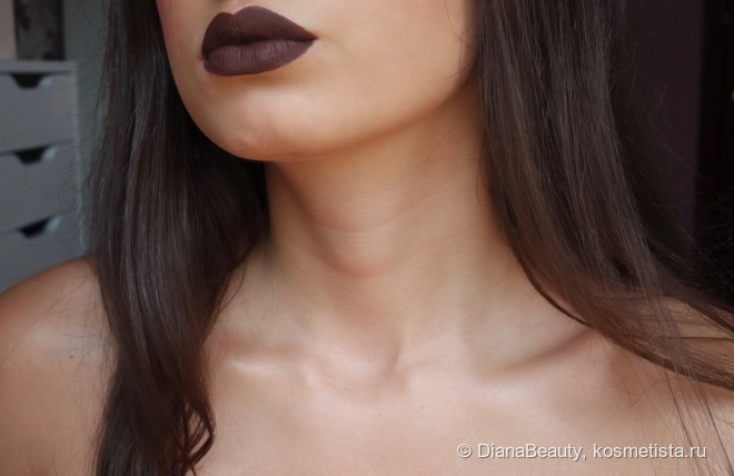 Jeffree Star Velour Liquid Lipstick в оттенке Dominatrix