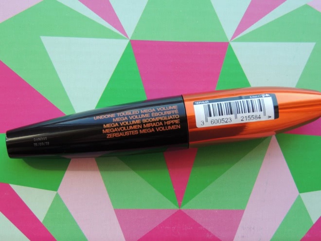 Новинка в моей косметичке: тушь для ресниц L'Oreal Mega Volume Miss Hippie, black