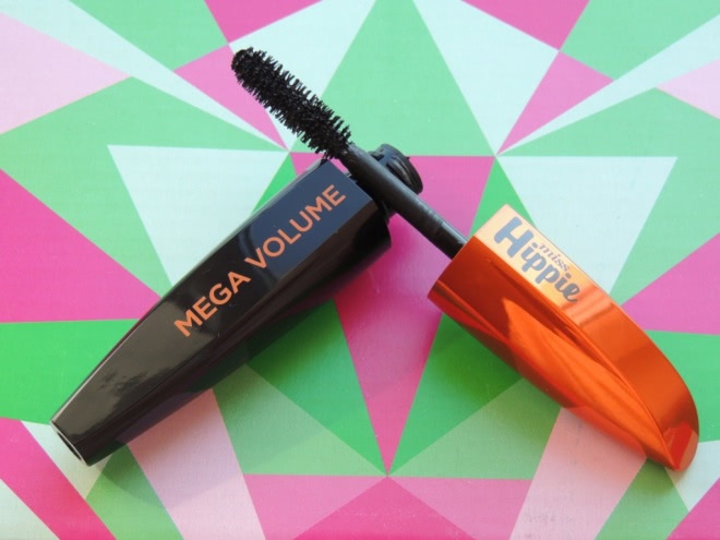 Новинка в моей косметичке: тушь для ресниц L'Oreal Mega Volume Miss Hippie, black