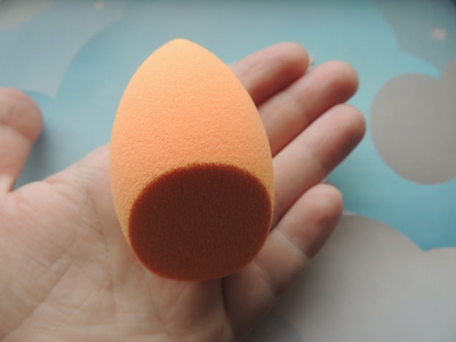 Незаменимый Гаджет - Miracle Complexion Sponge by Real Techniques