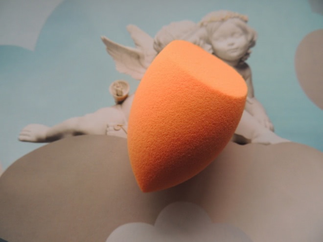 Незаменимый Гаджет - Miracle Complexion Sponge by Real Techniques