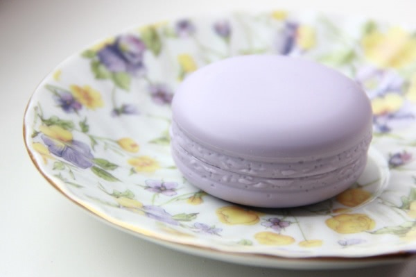 It's skin Macaron Lip Balm #3 Grape - а что на десерт?