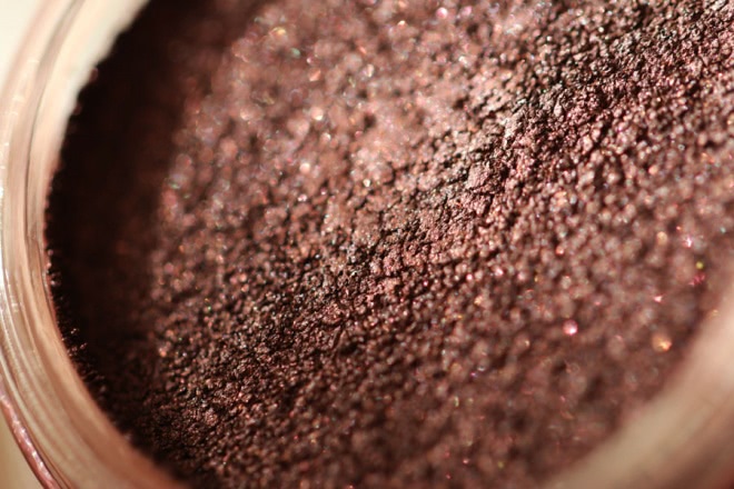 Chanel Illusion D’Ombre Long Wear Luminous Eyeshadow 857 Rouge Noir