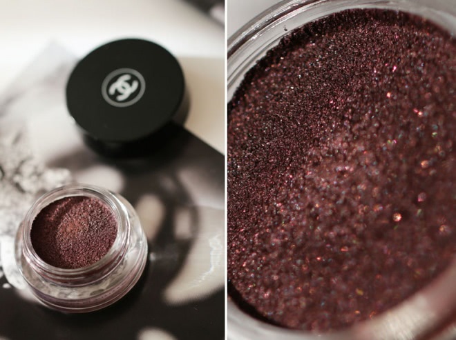 Chanel Illusion D’Ombre Long Wear Luminous Eyeshadow 857 Rouge Noir
